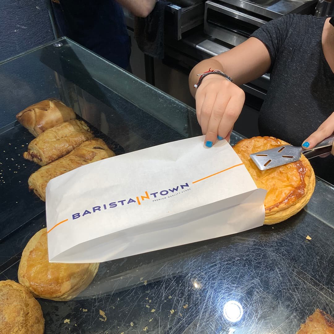 Fresh cheese pies